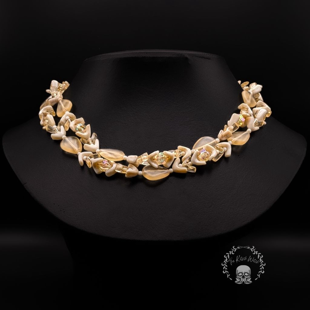 VINTAGE Peaches & Cream Plastic Seashell Faux Sea Glass Beaded Necklace - Signed - Picture 2 of 5